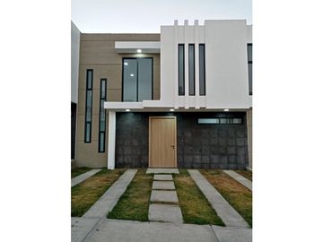 VENTA DE CASA EN PACHUCA PASEOS DE LAS  REYNAS