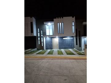 VENTA DE CASA EN PACHUCA PASEOS DE LAS  REYNAS