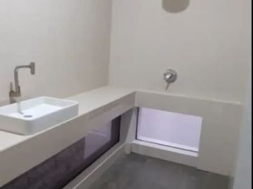 Dijual Rumah Pakuwon City San Diego, Ada Kolam Renang Surabaya Timur