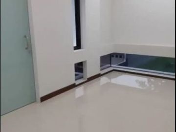Dijual Rumah Pakuwon City San Diego, Ada Kolam Renang Surabaya Timur