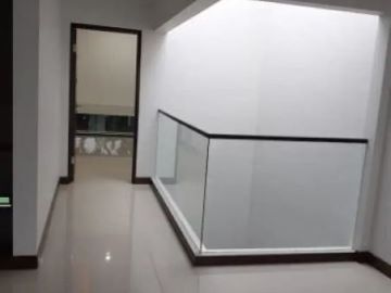 Dijual Rumah Pakuwon City San Diego, Ada Kolam Renang Surabaya Timur