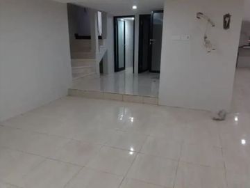 Dijual Rumah Pakuwon City San Diego, Ada Kolam Renang Surabaya Timur