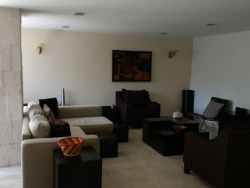 CASA EN VENTA EN LOMAS DE TECAMACHALCO