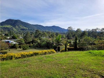 Venta de Casa Campestre en La Ceja Cerca al casco Urbano