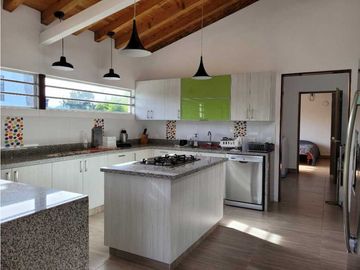 Venta de Casa Campestre en La Ceja Cerca al casco Urbano