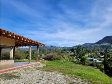Venta de Casa Campestre en La Ceja Cerca al casco Urbano