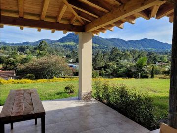 Venta de Casa Campestre en La Ceja Cerca al casco Urbano