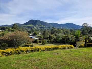 Venta de Casa Campestre en La Ceja Cerca al casco Urbano