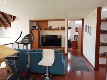 casa en arriendo/venta en chia. Cod V11843