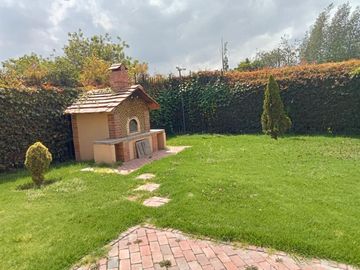 casa en arriendo/venta en chia. Cod V11843