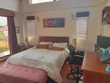 casa en arriendo/venta en chia. Cod V11843