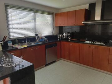 casa en arriendo/venta en chia. Cod V11843