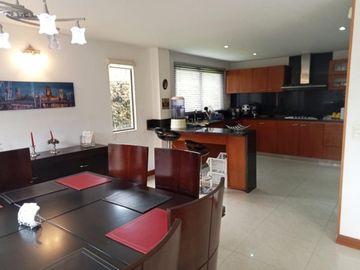casa en arriendo/venta en chia. Cod V11843