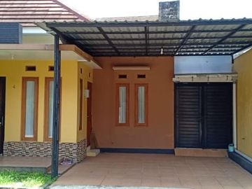 PRIVATE CLUSTER RUMAH SIAP HUNI DI PALAGAN
