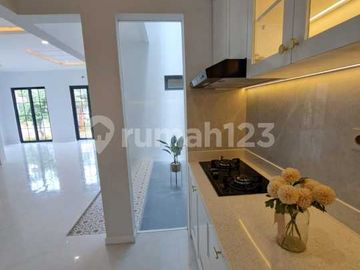 Rumah Hook Klasik Modern Cluster Nusaloka - BSD City Bonus Kitchen Set (Kompor+ Cooker Hood)