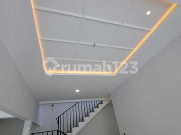 Rumah Hook Klasik Modern Cluster Nusaloka - BSD City Bonus Kitchen Set (Kompor+ Cooker Hood)
