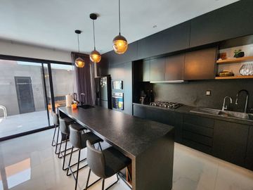 Casa en VENTA con roof garden en PLAYAS DEL CONCHAL