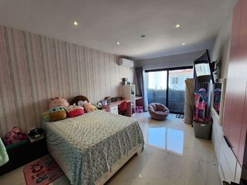 Casa en VENTA con roof garden en PLAYAS DEL CONCHAL
