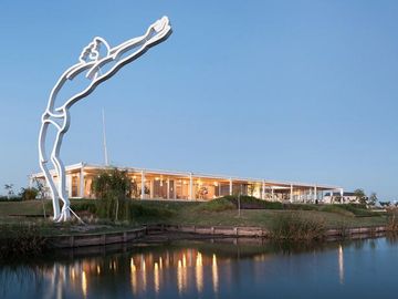 VALERIA LOPEZ PROPIEDADES I ESPECTACULAR CASA VISTA AL LAGO