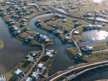 VALERIA LOPEZ PROPIEDADES I ESPECTACULAR CASA VISTA AL LAGO