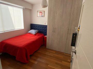 VENDO INMEJORABLE PENTHOUSE COMO NUEVO CON PISCINA, EN LA AURORA, MIRAFLORES.