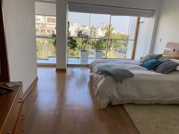VENDO INMEJORABLE PENTHOUSE COMO NUEVO CON PISCINA, EN LA AURORA, MIRAFLORES.