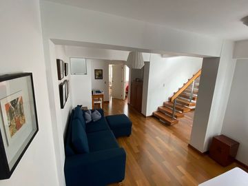 VENDO INMEJORABLE PENTHOUSE COMO NUEVO CON PISCINA, EN LA AURORA, MIRAFLORES.
