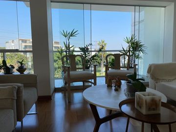 VENDO INMEJORABLE PENTHOUSE COMO NUEVO CON PISCINA, EN LA AURORA, MIRAFLORES.