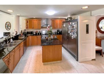 VENTA DE CASA EN CARDENAS VILLAGE 422M2