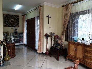 DIJUAL CEPAT : Rumah siap huni di komplek Cinere Mas, Depok