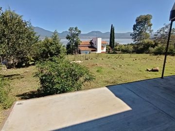 Casa con vistas panorámicas, tranquilidad y naturaleza