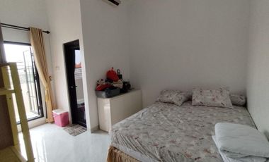 Rumah Full Renovasi Ada Private Pool 3Lt Semi Furnished di Pekayon Bekasi Selatan