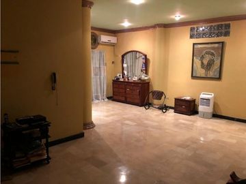 CASA EN VENTA GUAYACANES NORTE GUAYAQUIL