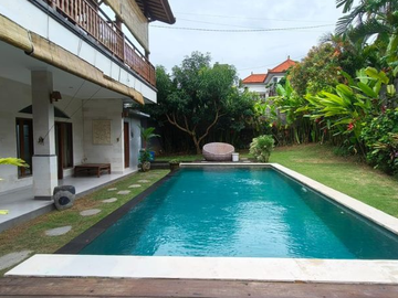 VILLA MODERN WITH RICE VIEW DI CANGGU BADUNG
