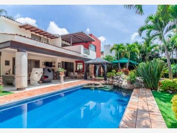 Casa en Venta en San Jerónimo Ahuatepec.