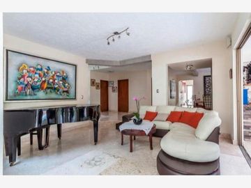 Casa en Venta en San Jerónimo Ahuatepec.