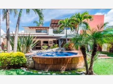 Casa en Venta en San Jerónimo Ahuatepec.