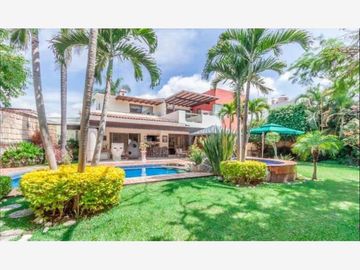 Casa en Venta en San Jerónimo Ahuatepec.