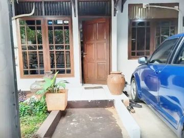 Dijual Rumah Dalam Komplek diCinere Depok Lt 135 m&sup2; 1,1 Milyar Nego