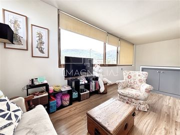Casa en venta de 4 dorm. en Colina
