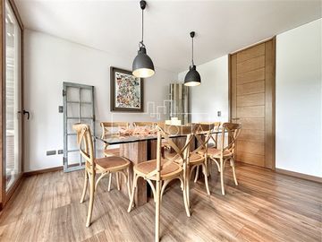 Casa en venta de 4 dorm. en Colina