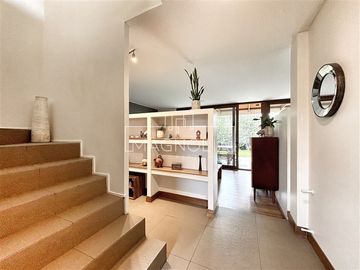 Casa en venta de 4 dorm. en Colina