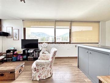 Casa en venta de 4 dorm. en Colina
