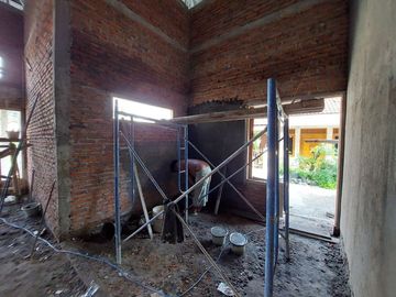 RUMAH SIAP HUNI DEKAT LAPANGAN KLIDON, POSISI HOOK 2 MUKA