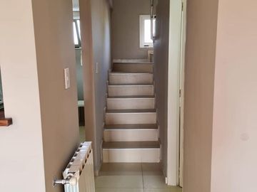 Departamento - Guillermo E Hudson