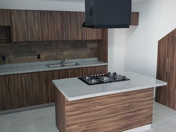 EXCELENTE CASA EN VENTA EN CANDORA RESIDENCIA, LEÓN ,GTO.