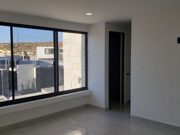 EXCELENTE CASA EN VENTA EN CANDORA RESIDENCIA, LEÓN ,GTO.