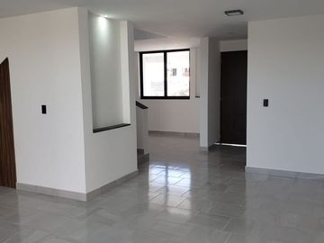 EXCELENTE CASA EN VENTA EN CANDORA RESIDENCIA, LEÓN ,GTO.