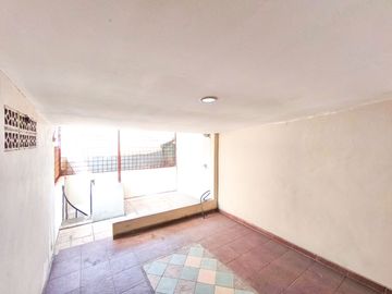 Rumah SHM LT 180 Siap KPR 10 Menit ke Mall Lippo Karawaci J-12044