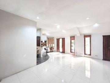 Rumah SHM LT 180 Siap KPR 10 Menit ke Mall Lippo Karawaci J-12044